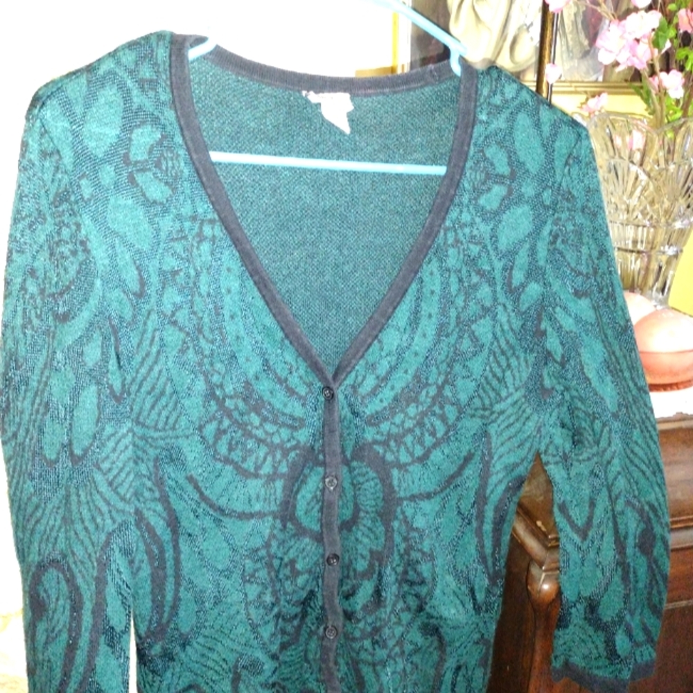 Women's sweater
